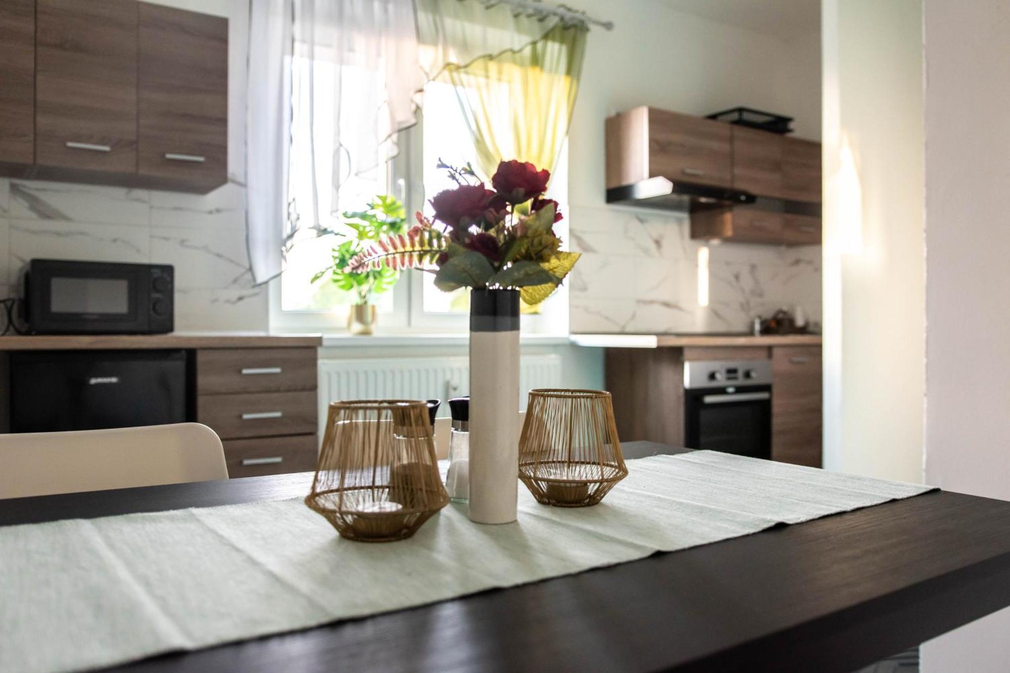 Apartma Vrbice Apartment *
